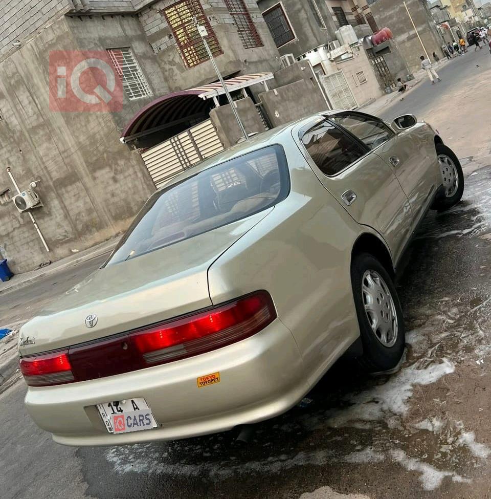 تويوتا كريستا